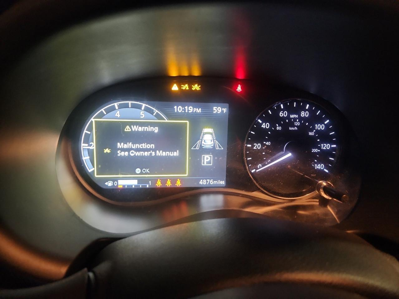 2024 NISSAN KICKS