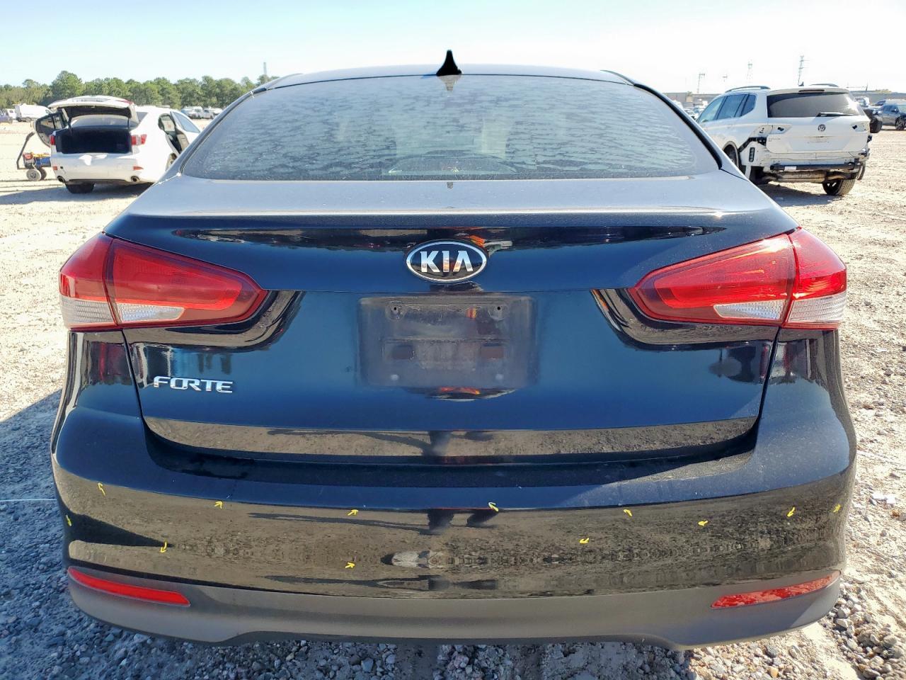 2017 KIA FORTE