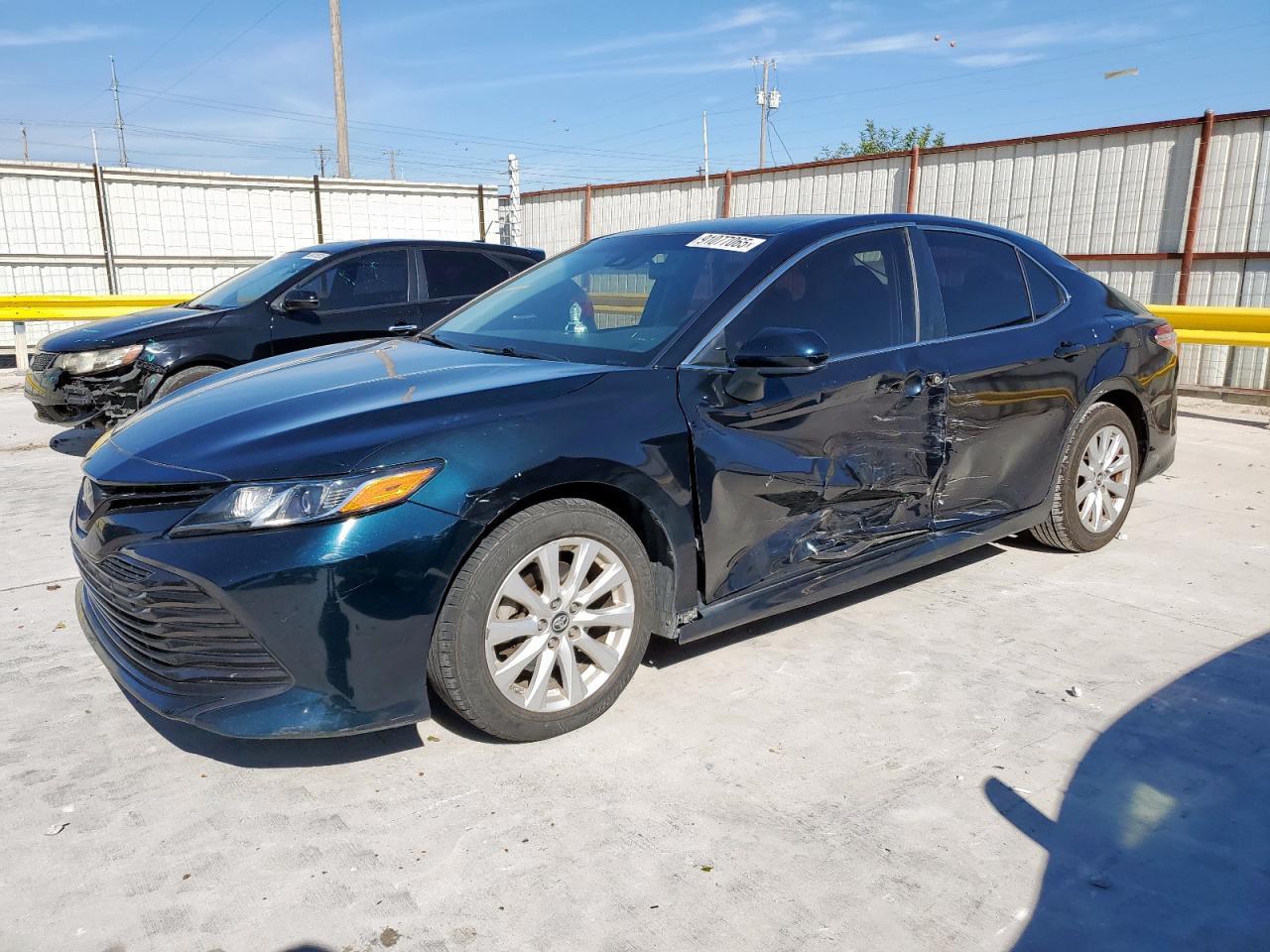 2018 TOYOTA CAMRY