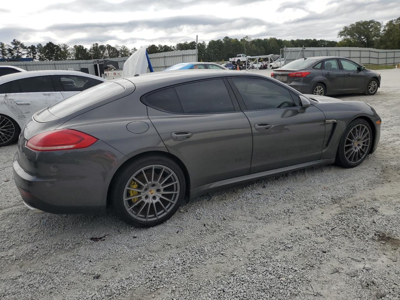 2014 PORSCHE Panamera
