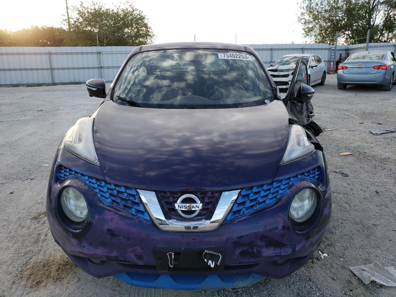 2015 NISSAN Juke