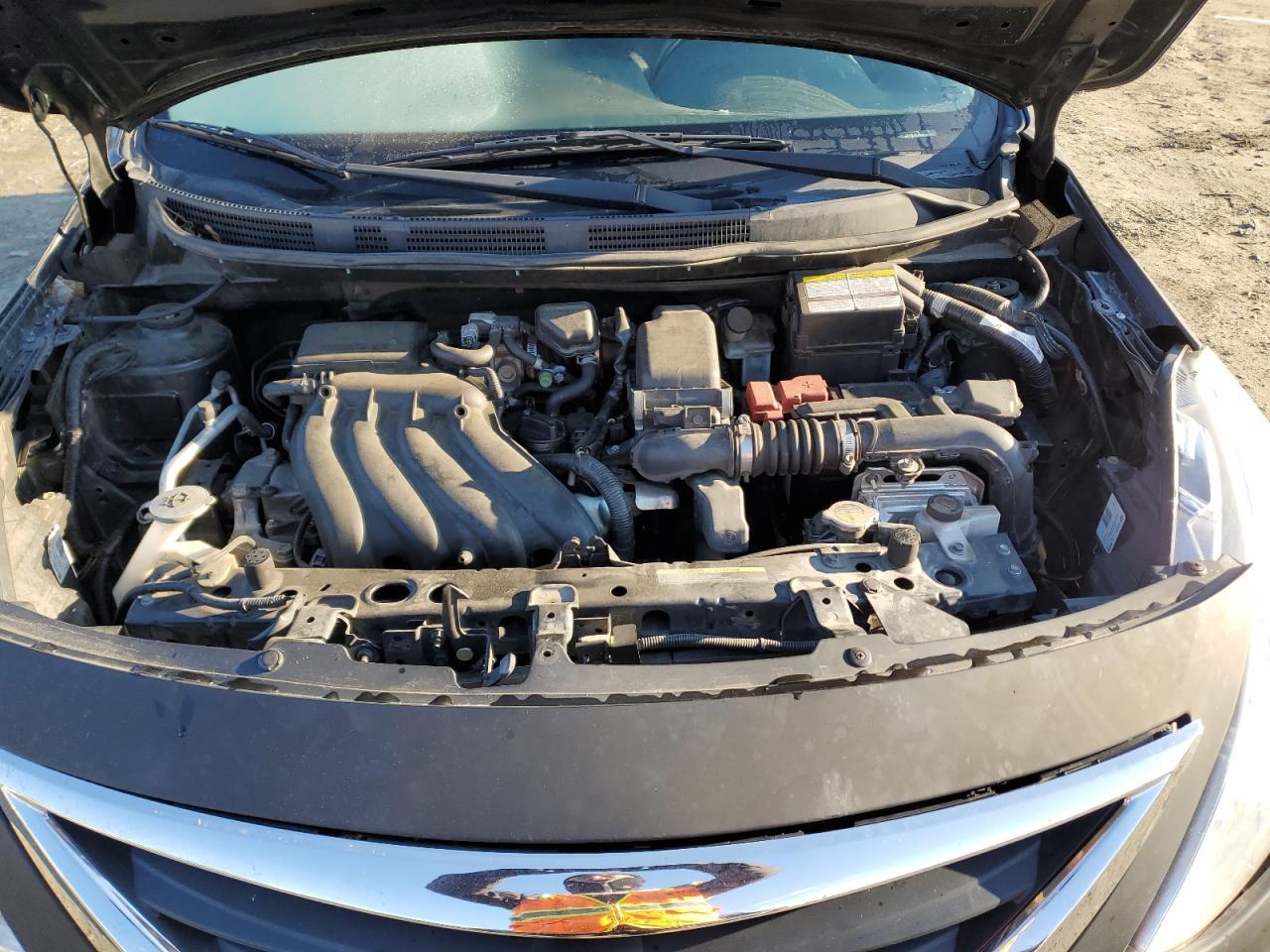 2017 NISSAN VERSA