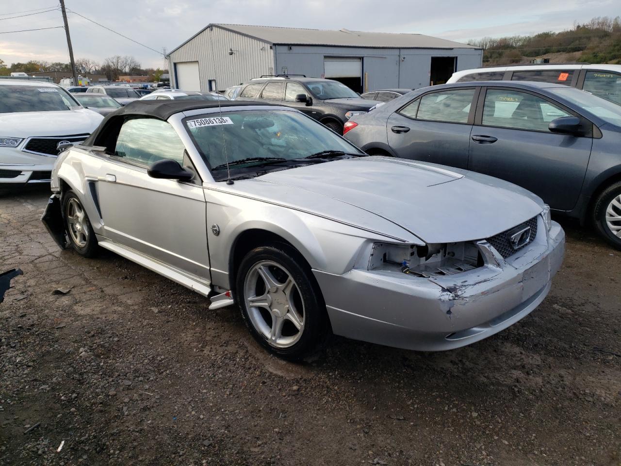 2004 FORD MUSTANG