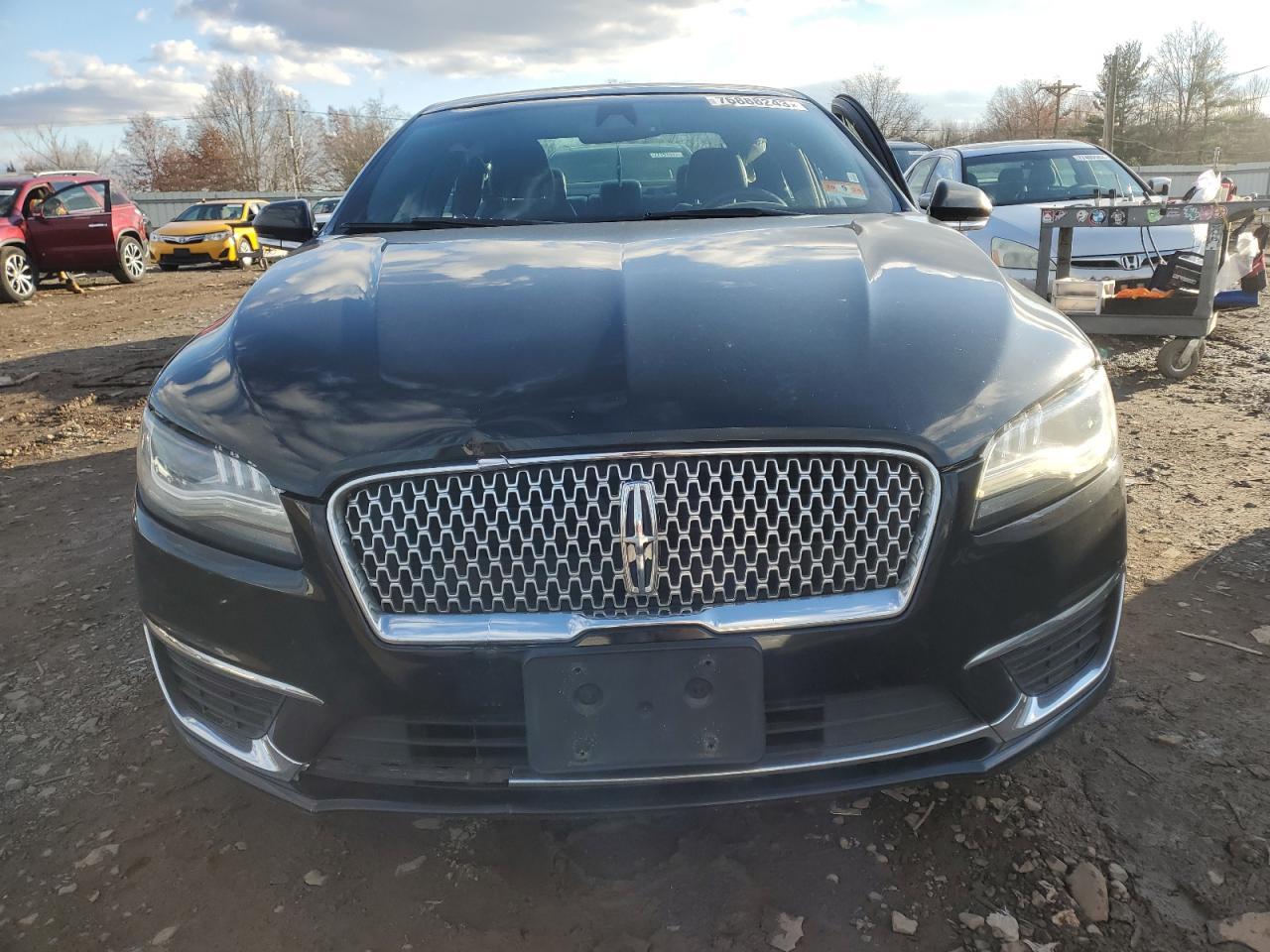 2017 LINCOLN MKZ