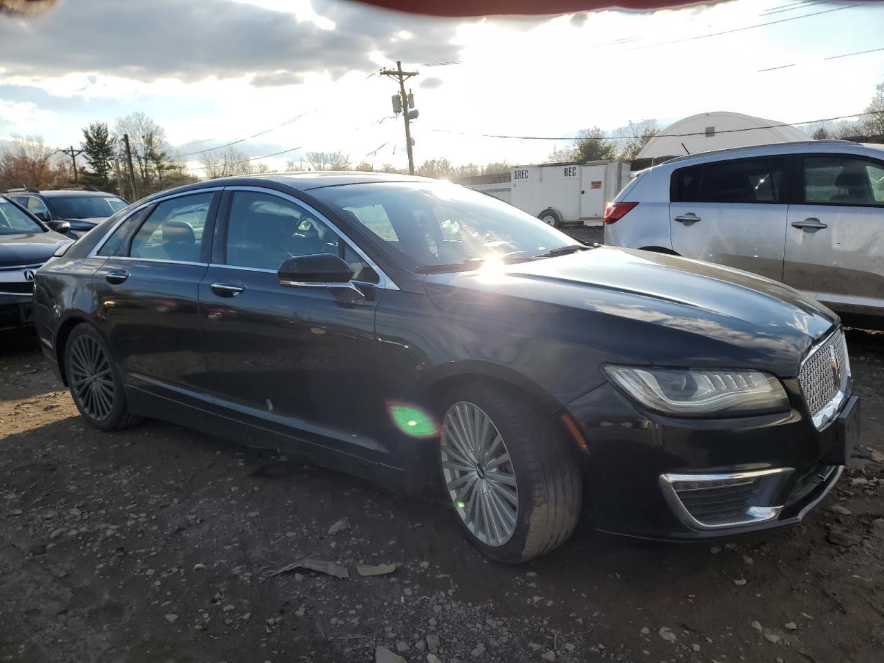 2017 LINCOLN MKZ