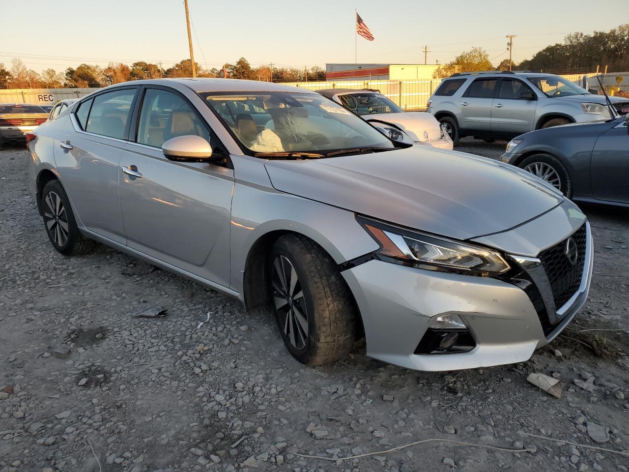 2022 NISSAN ALTIMA