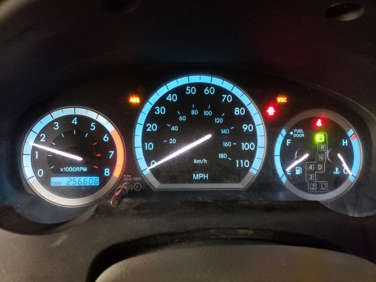 2004 TOYOTA SIENNA
