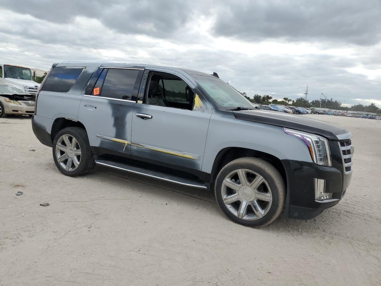 2018 CADILLAC ESCALADE