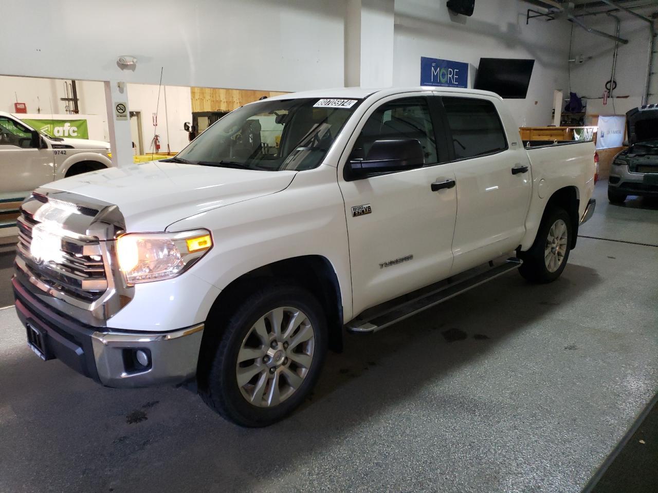 2016 TOYOTA TUNDRA