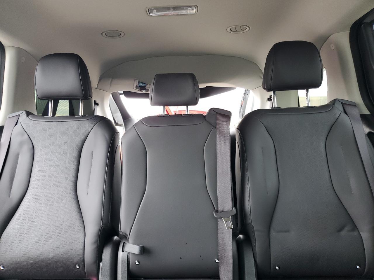 2024 KIA Carnival