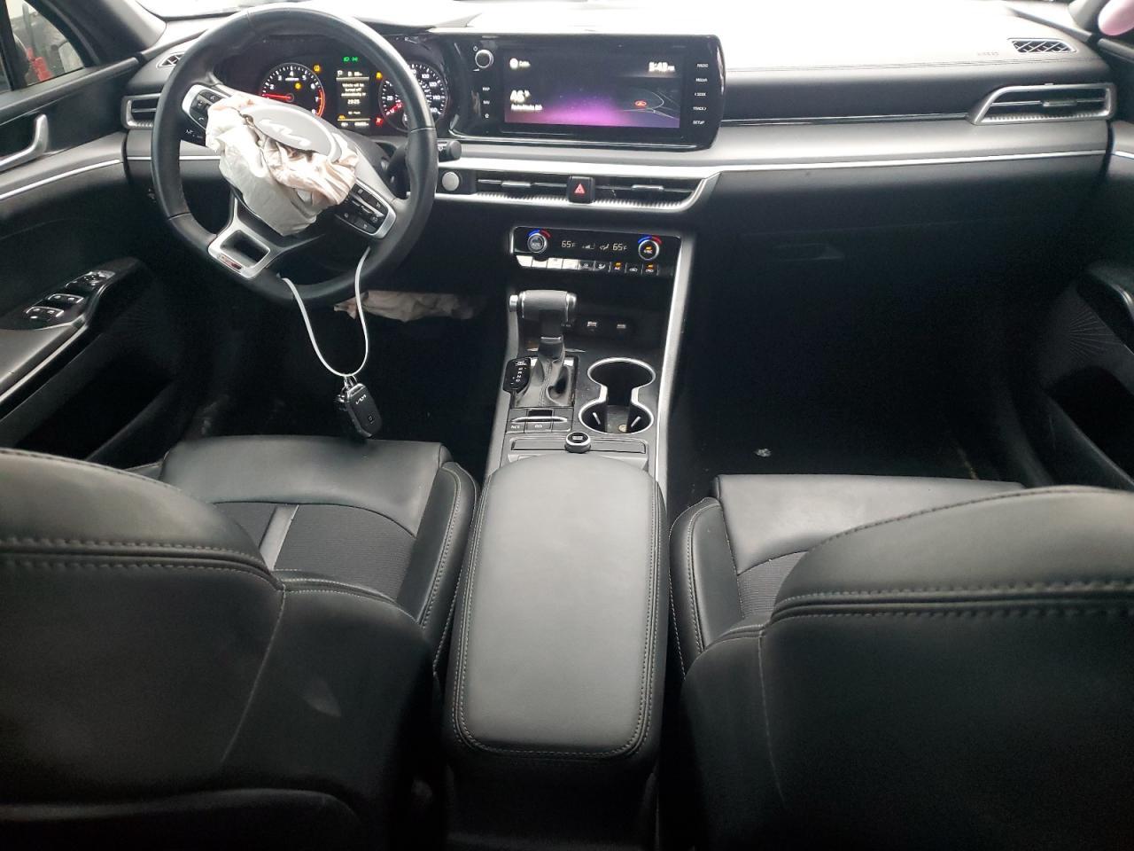 2022 KIA K5