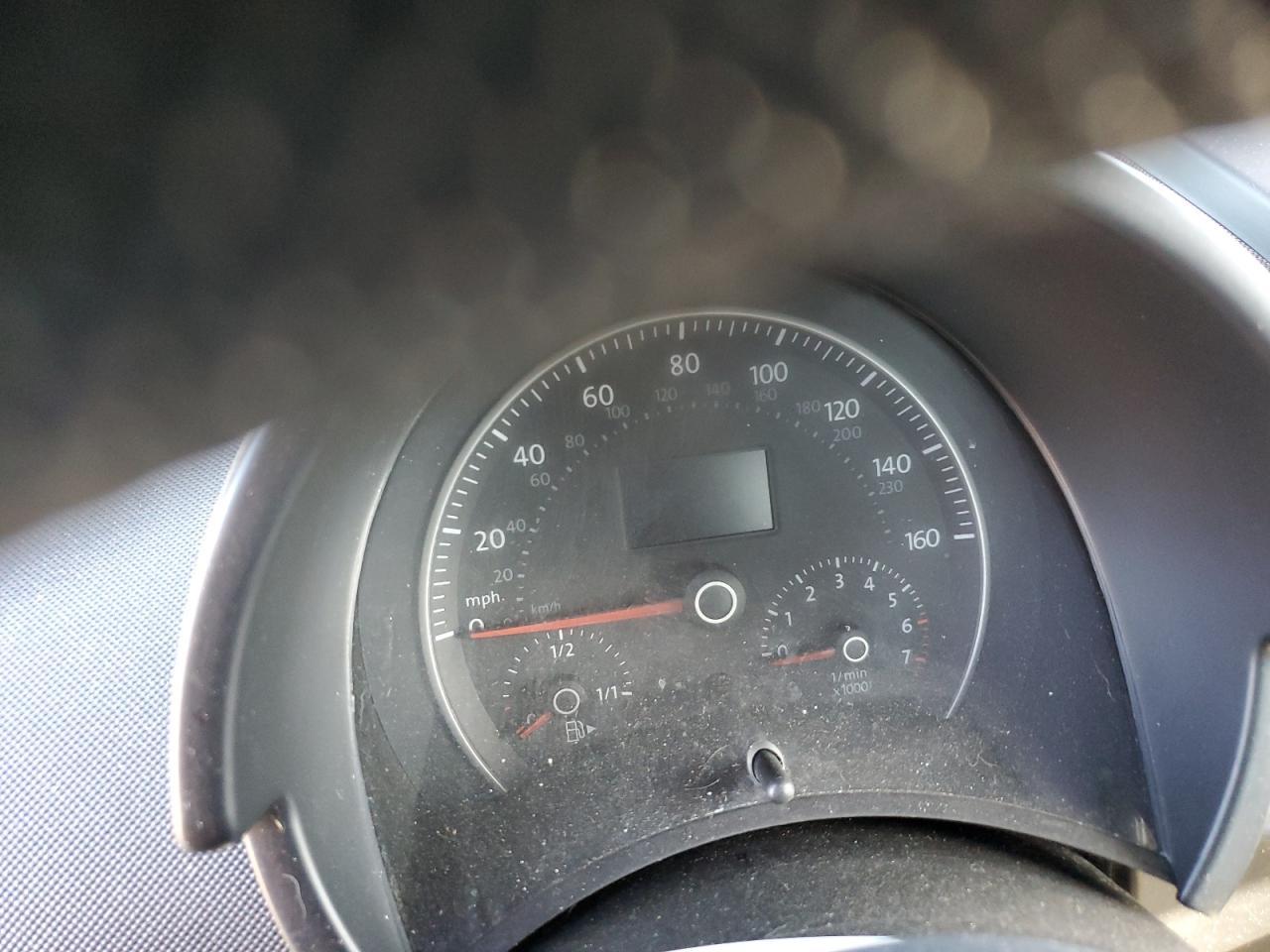2010 VOLKSWAGEN Beetle