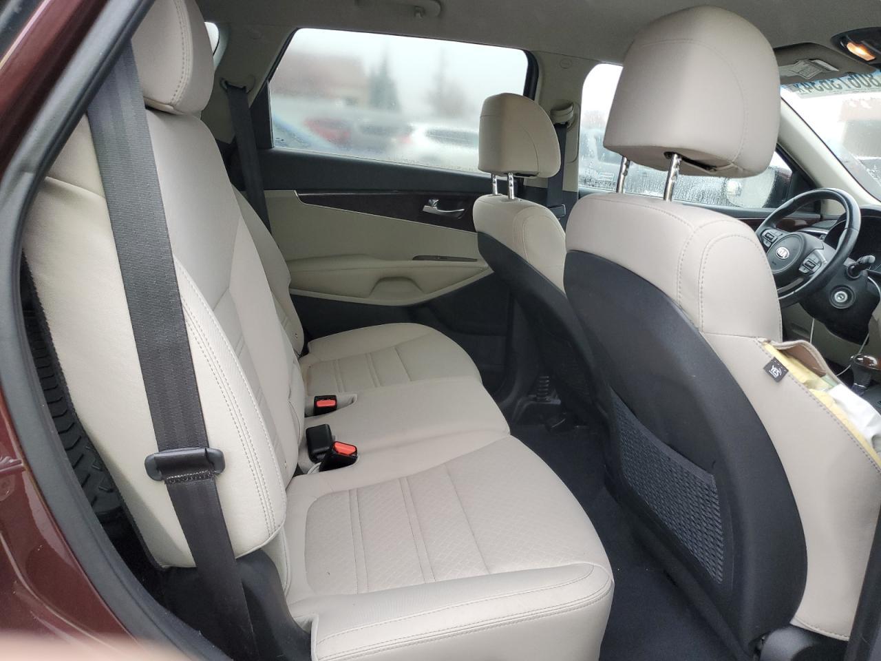 2017 KIA SORENTO