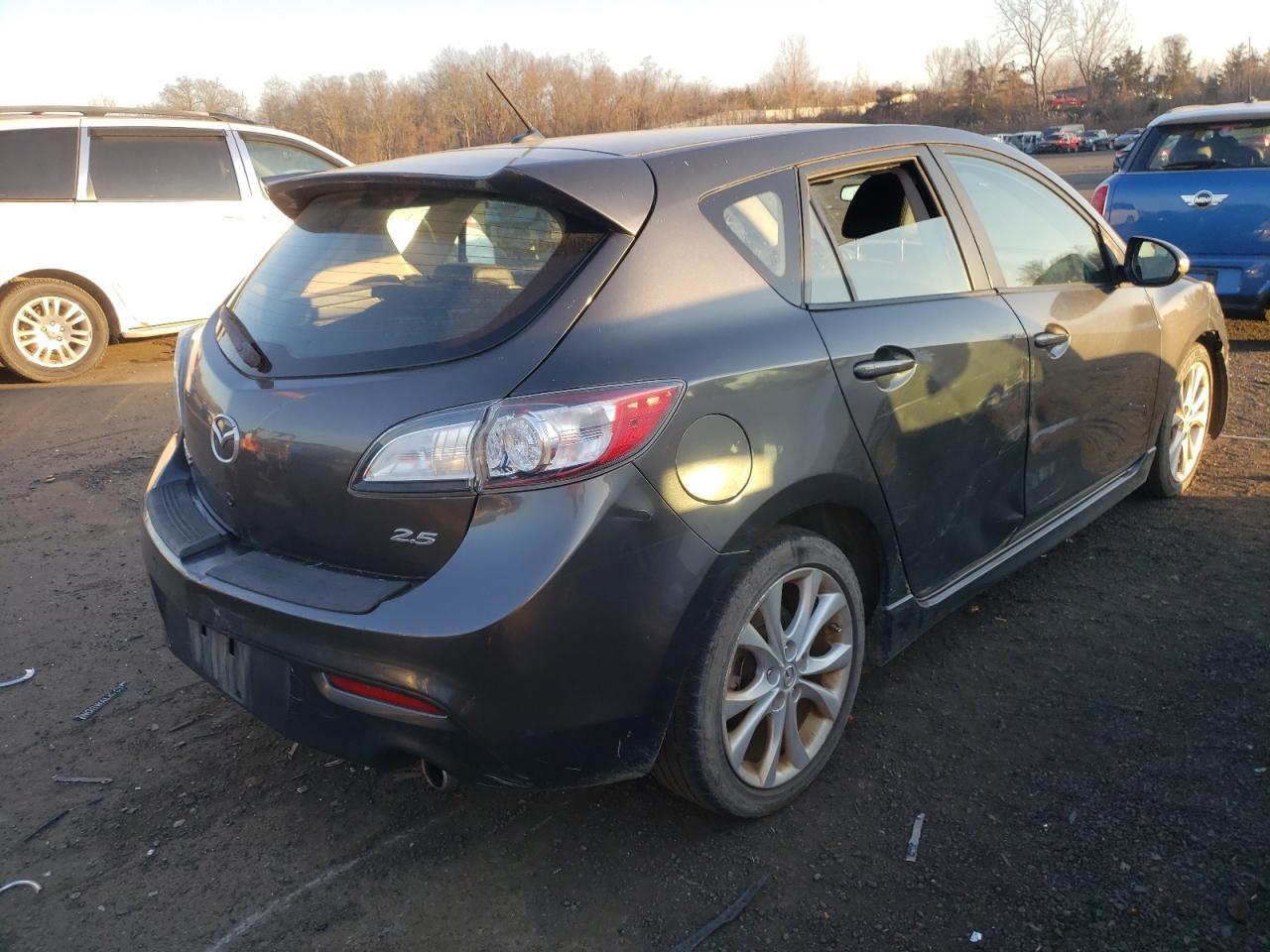 2010 MAZDA 3