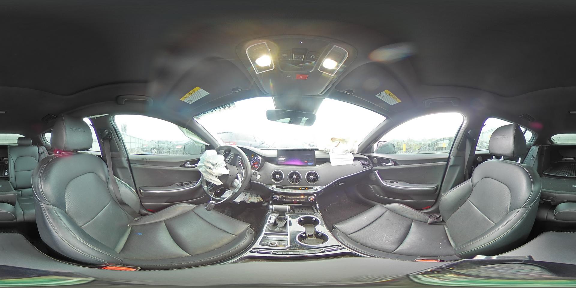 2023 KIA Stinger