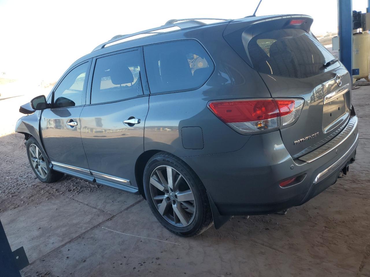 2016 NISSAN PATHFINDER