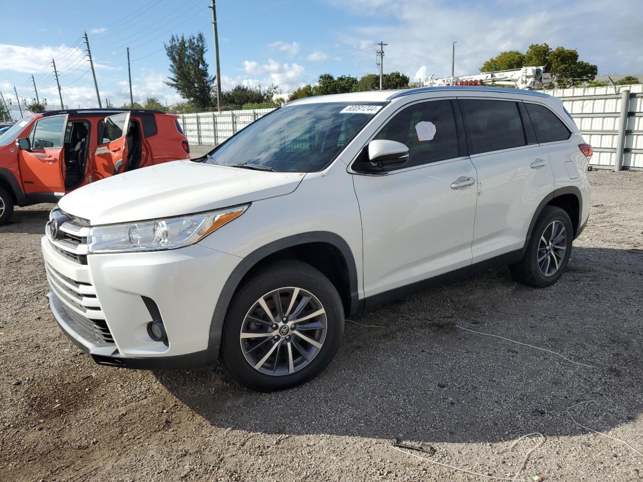 2019 TOYOTA HIGHLANDER
