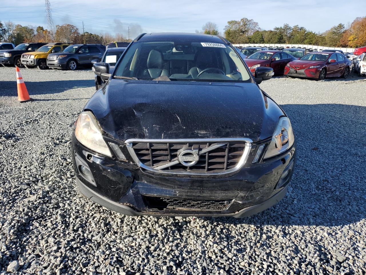 2010 VOLVO XC60