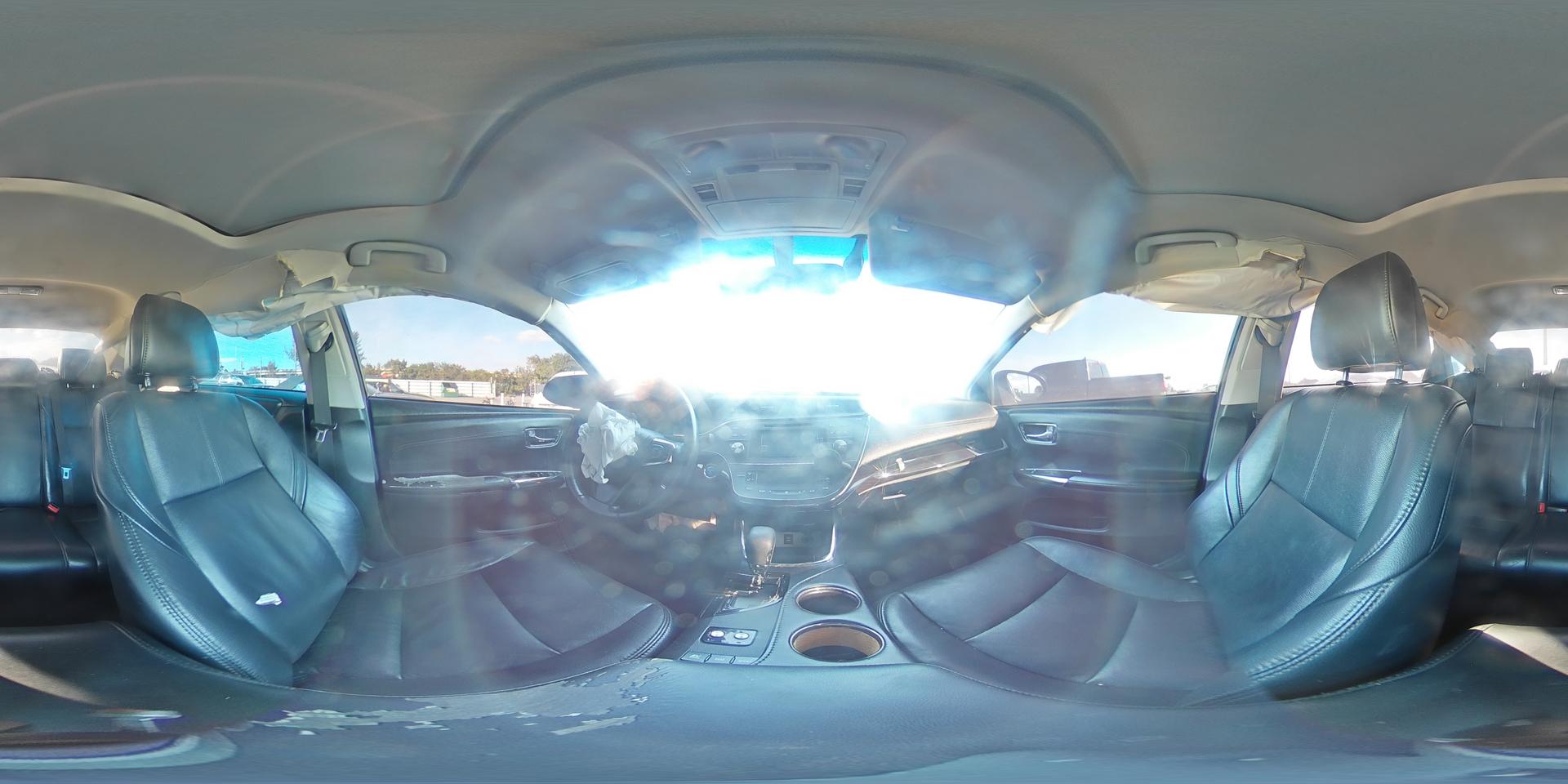 2015 TOYOTA Avalon