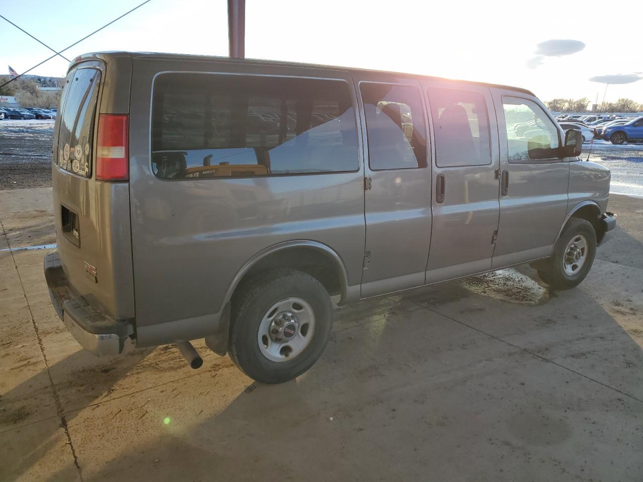 2012 GMC Savana