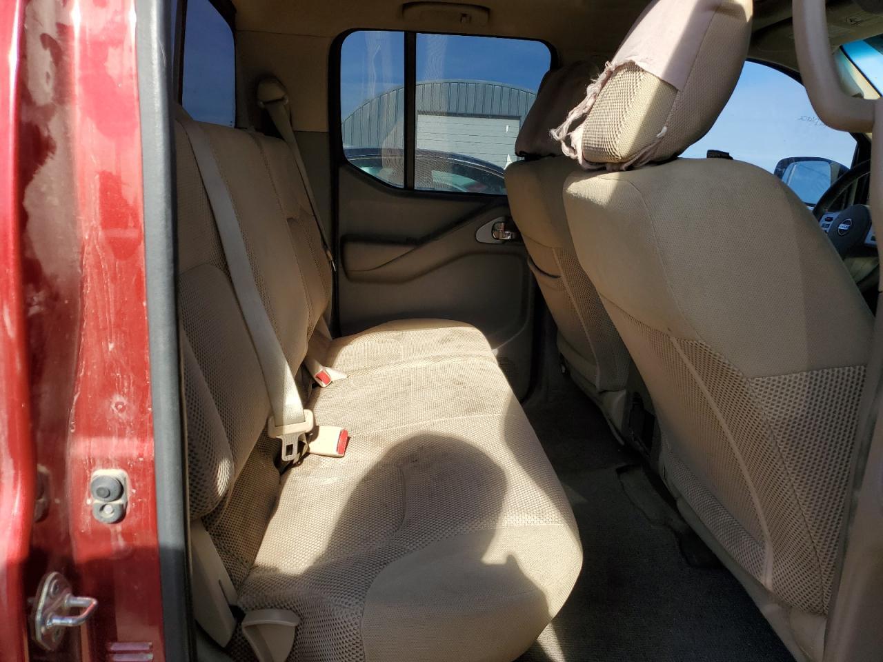 2016 NISSAN Frontier