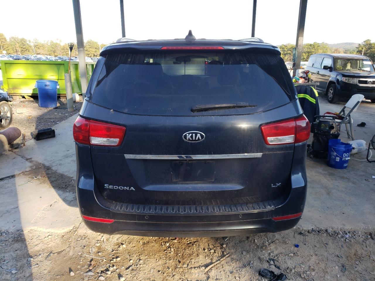 2016 KIA SEDONA