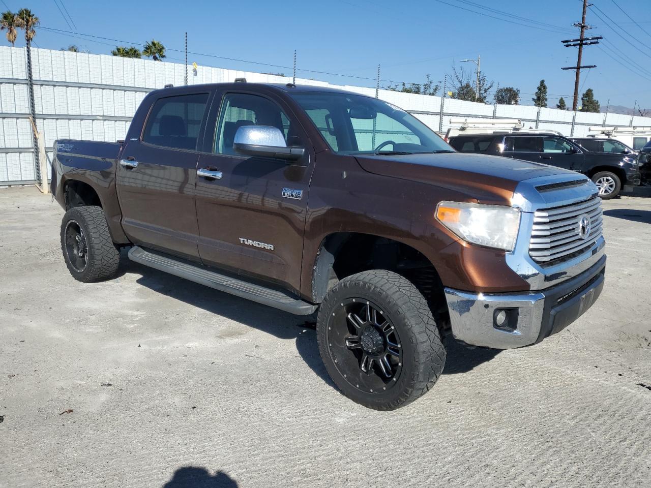 2016 TOYOTA TUNDRA