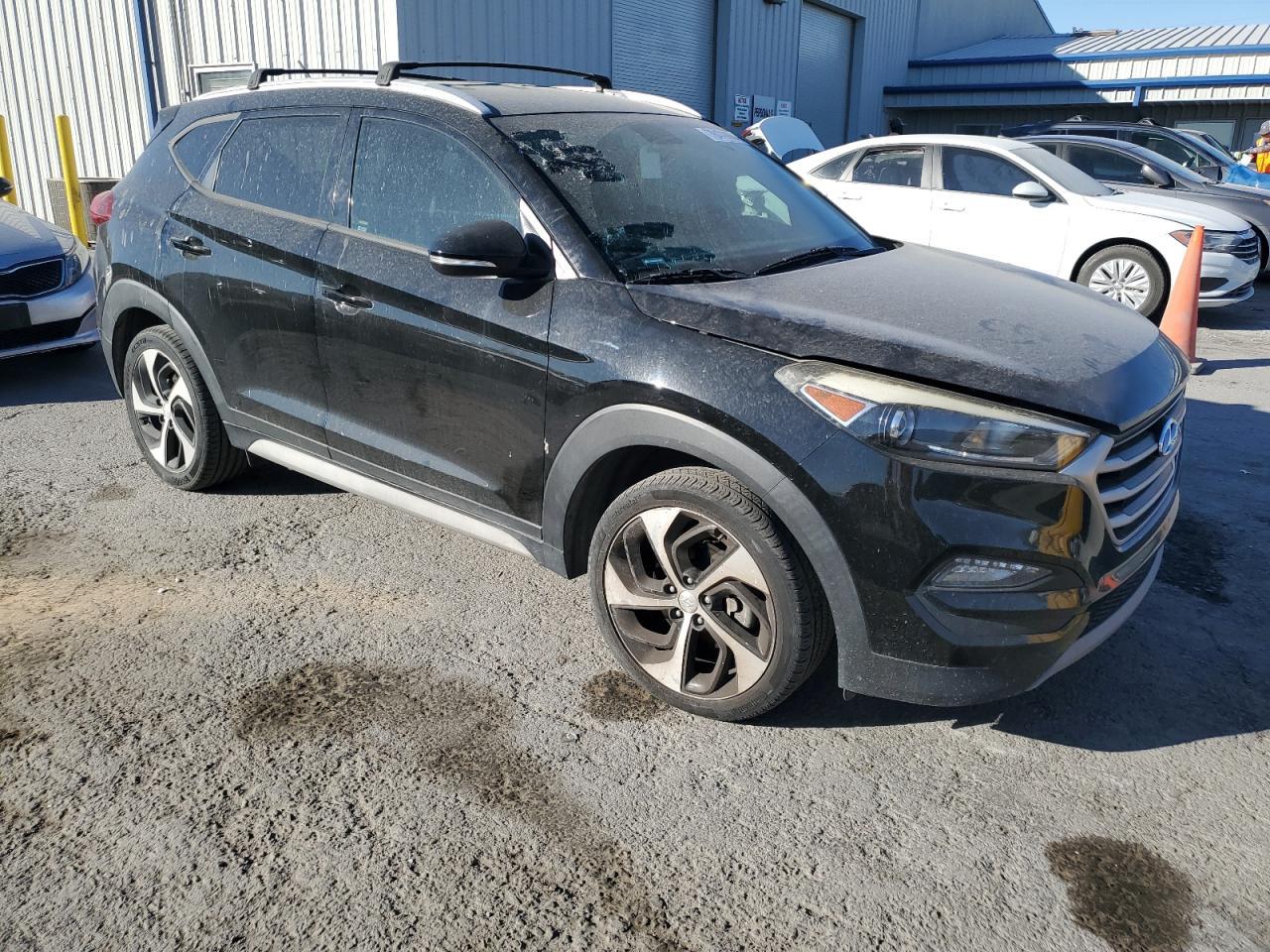 2017 HYUNDAI TUCSON