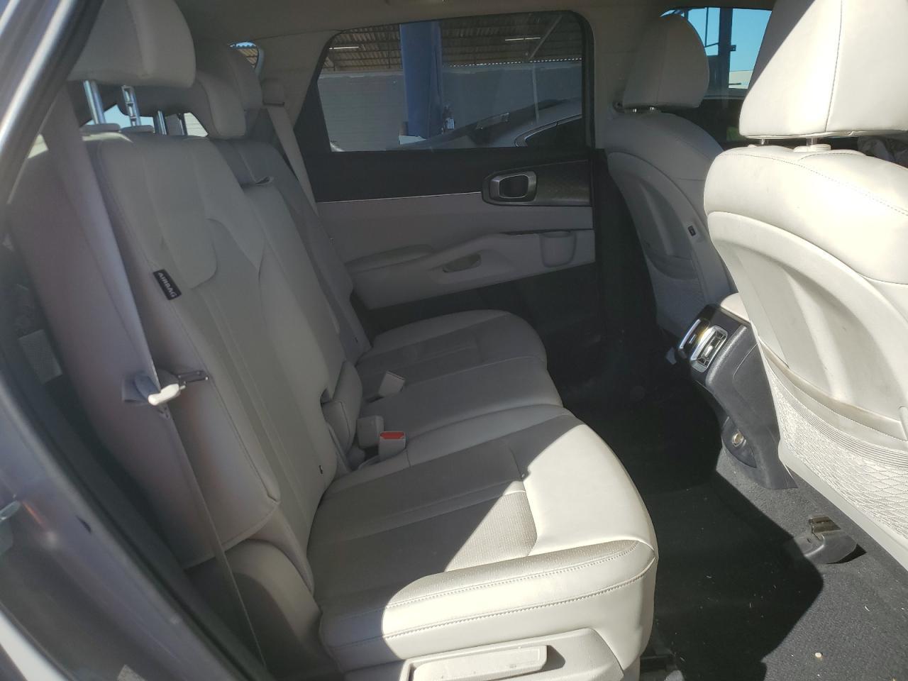 2024 KIA SORENTO