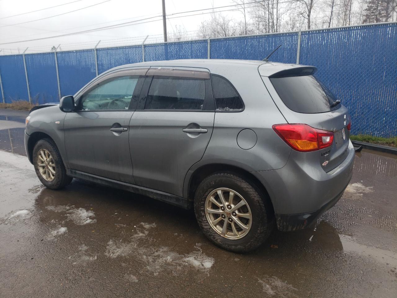2015 MITSUBISHI outlander