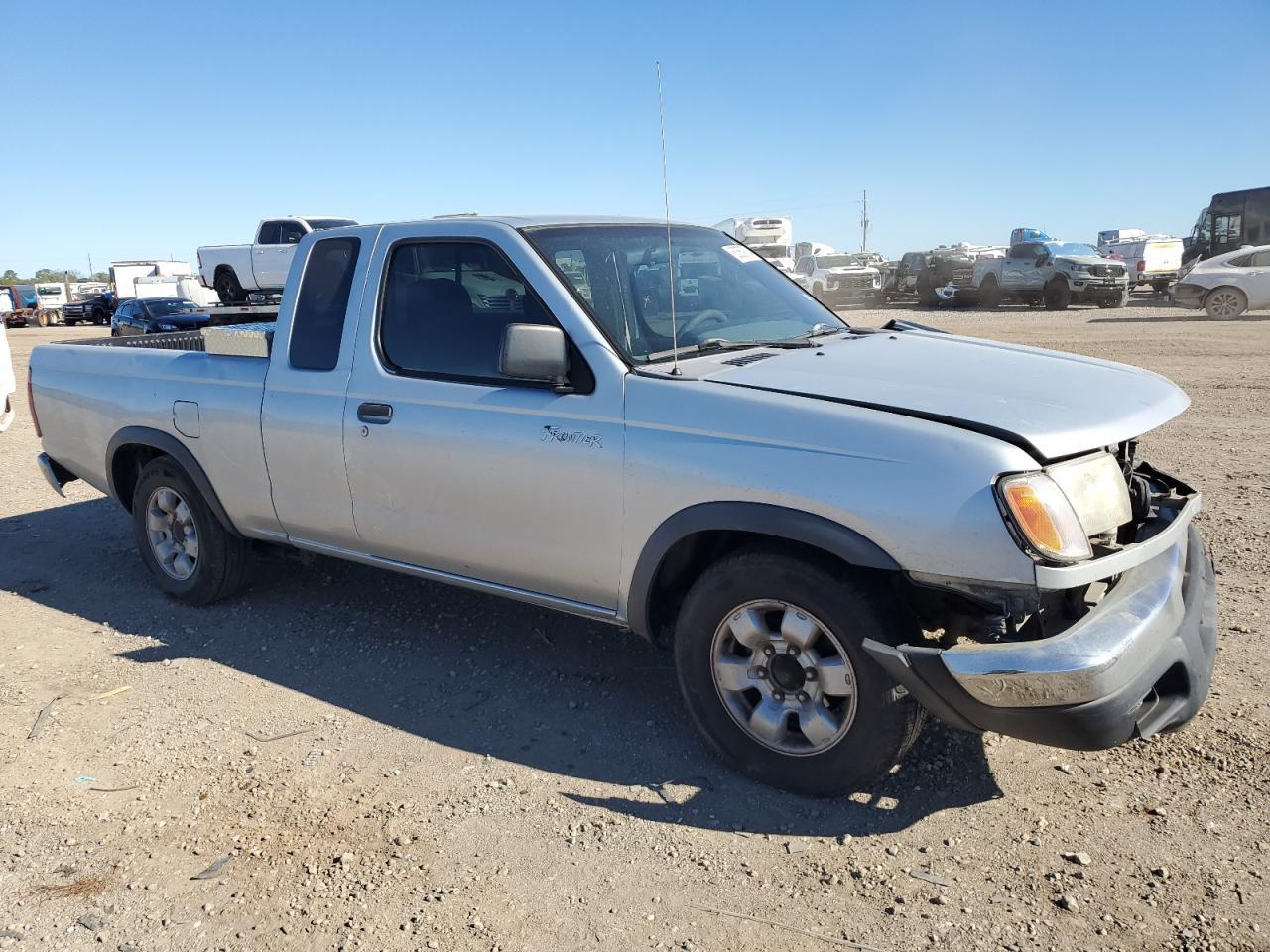2000 NISSAN Frontier