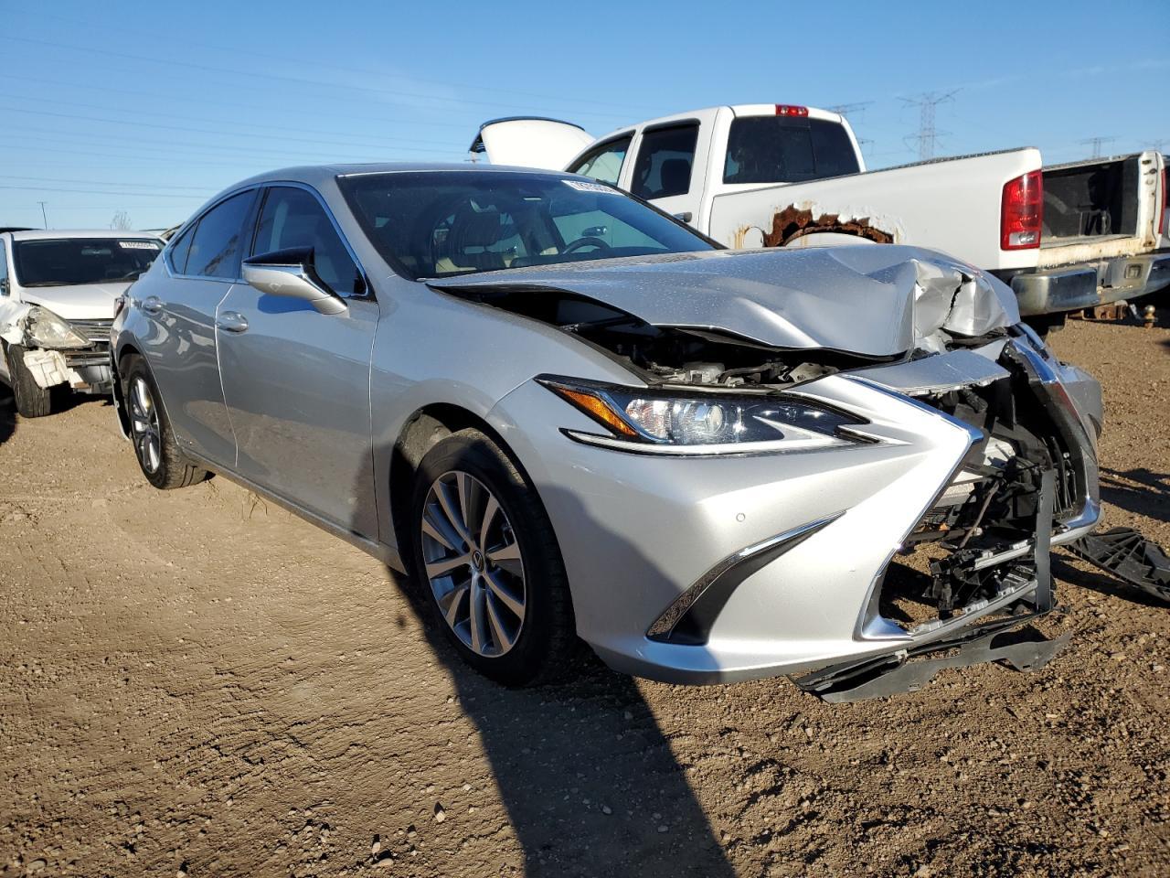 2021 LEXUS Es 300