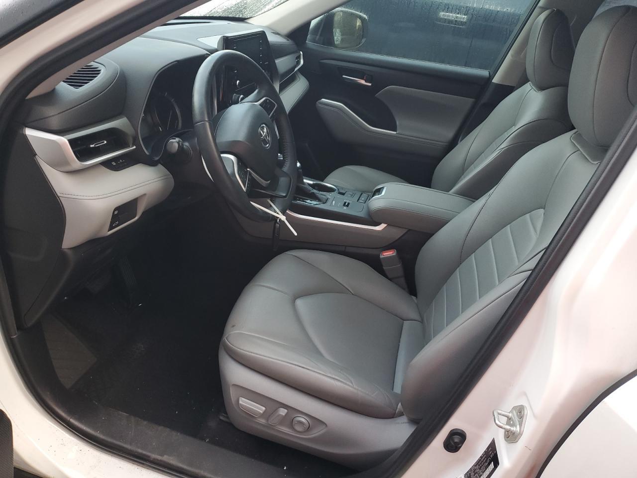 2022 TOYOTA HIGHLANDER
