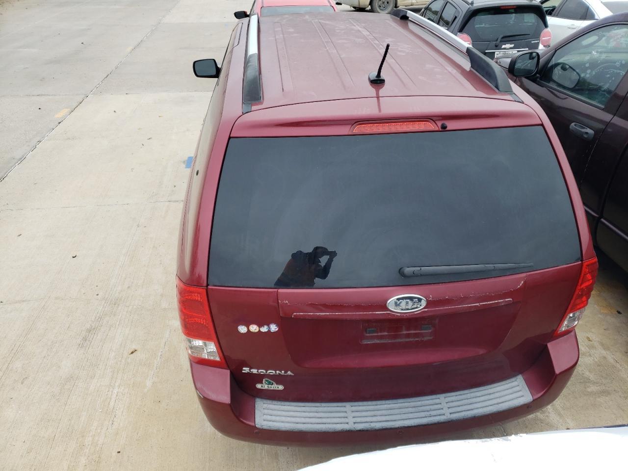 2011 KIA SEDONA