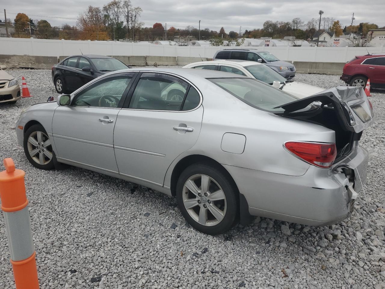 2005 LEXUS ES 330