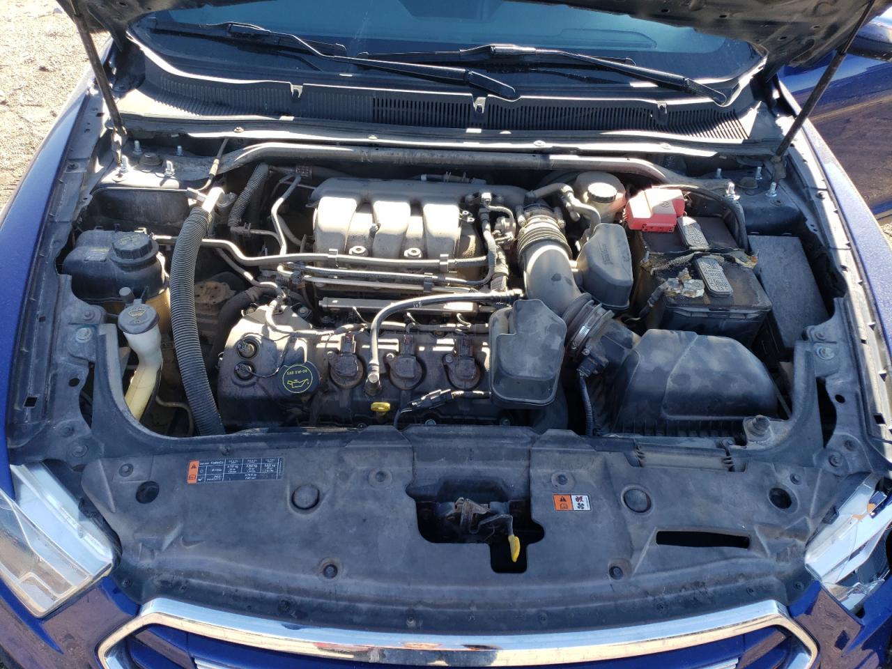 2013 FORD Taurus