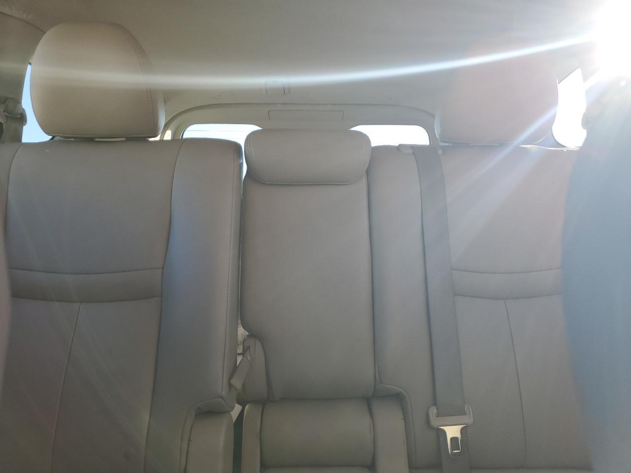 2014 NISSAN ROGUE