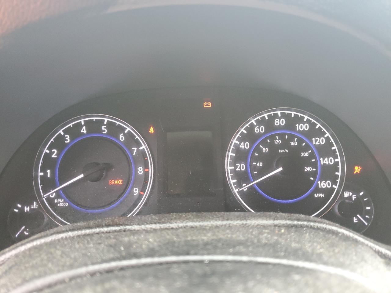 2011 INFINITI G37