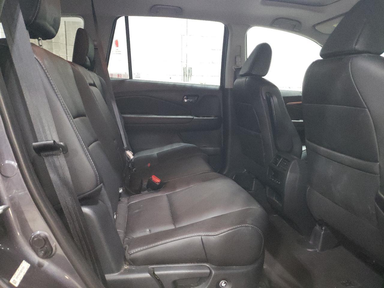 2016 HONDA PILOT