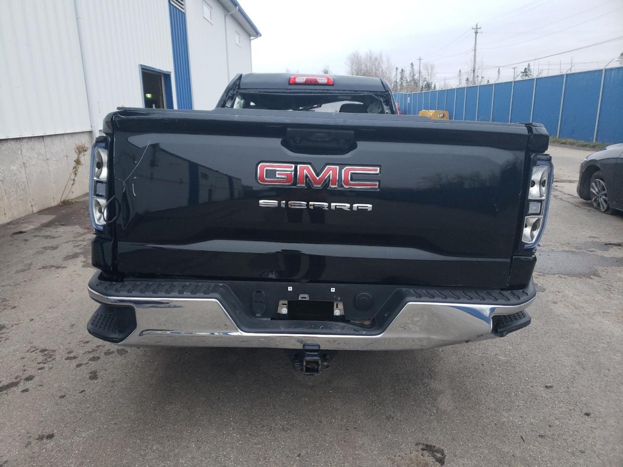2024 GMC Sierra