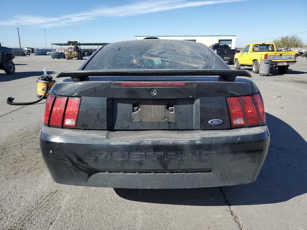2001 FORD MUSTANG