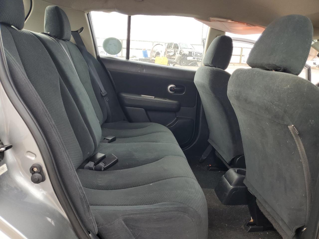 2012 NISSAN VERSA