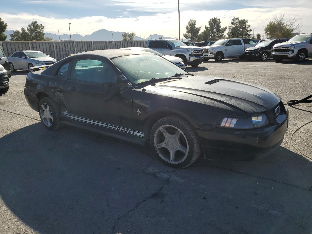 2001 FORD MUSTANG