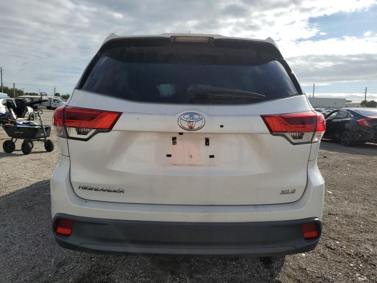 2019 TOYOTA HIGHLANDER