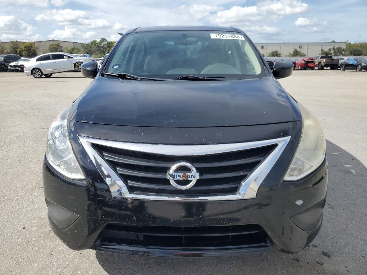 2017 NISSAN VERSA