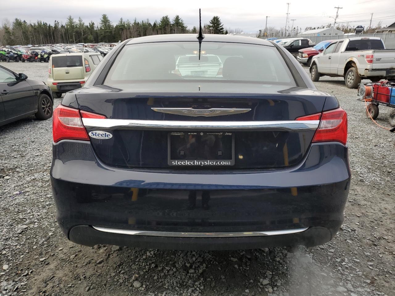 2014 CHRYSLER 200
