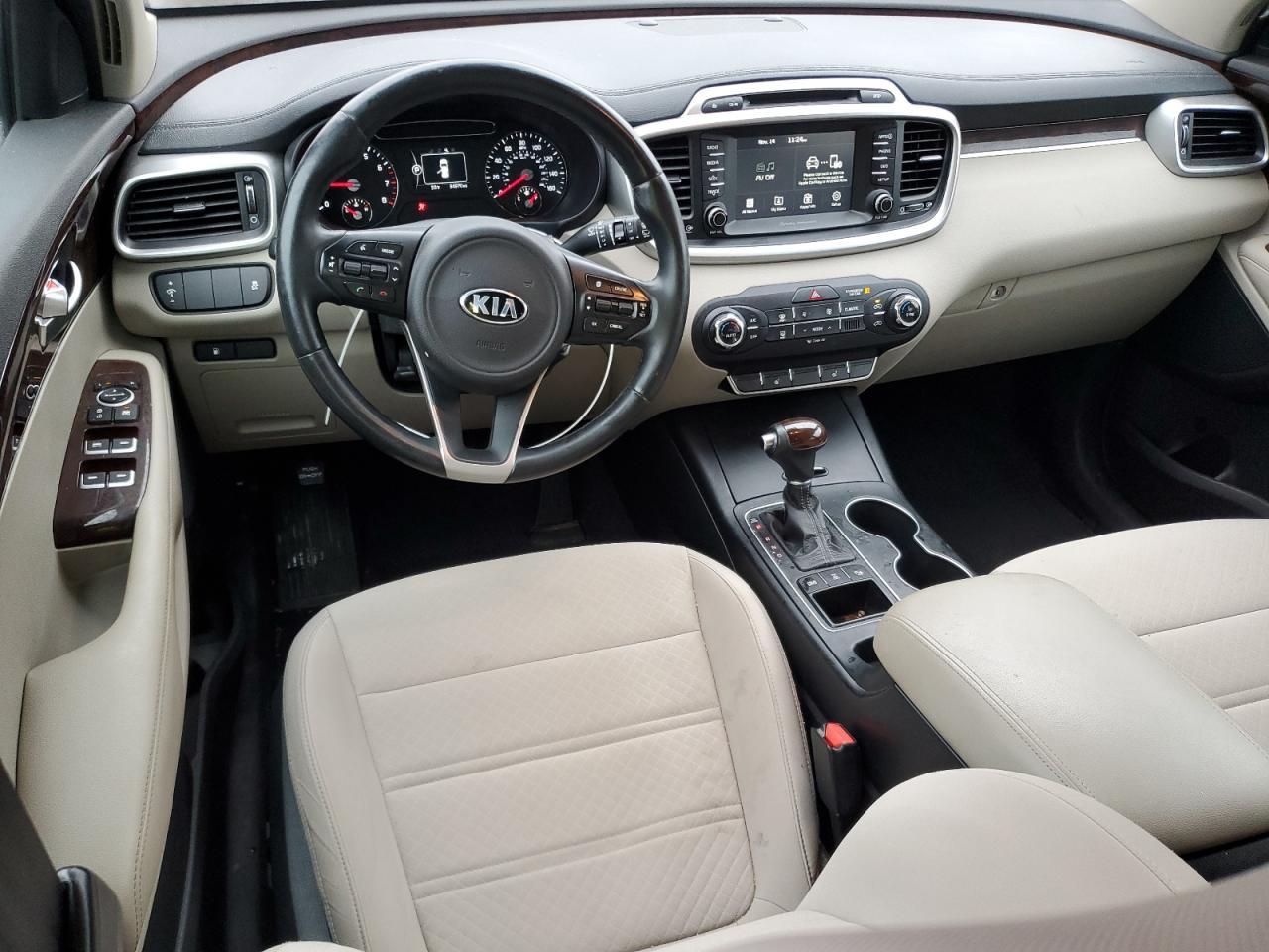 2017 KIA SORENTO