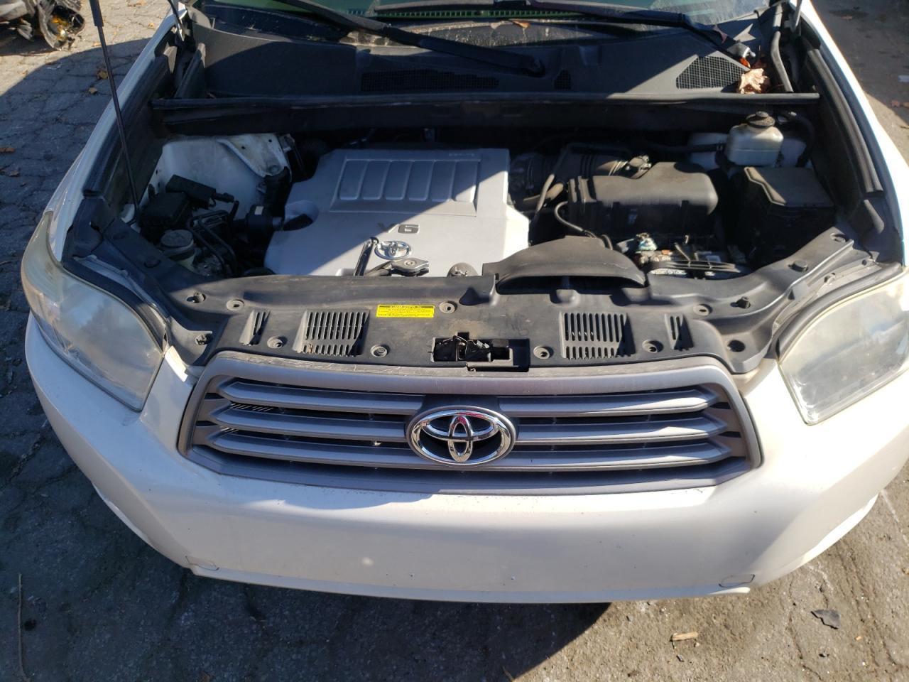 2010 TOYOTA HIGHLANDER
