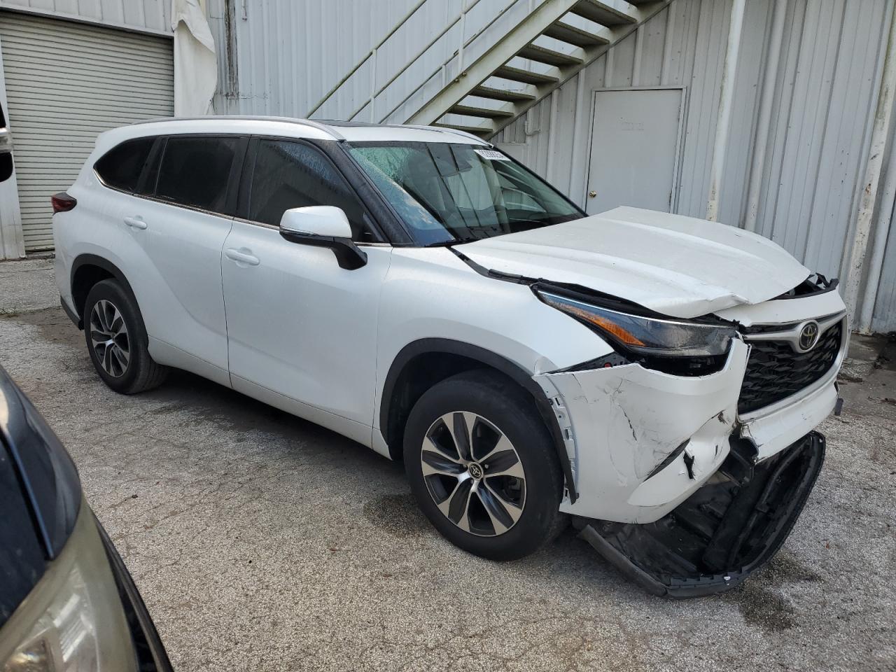 2022 TOYOTA HIGHLANDER