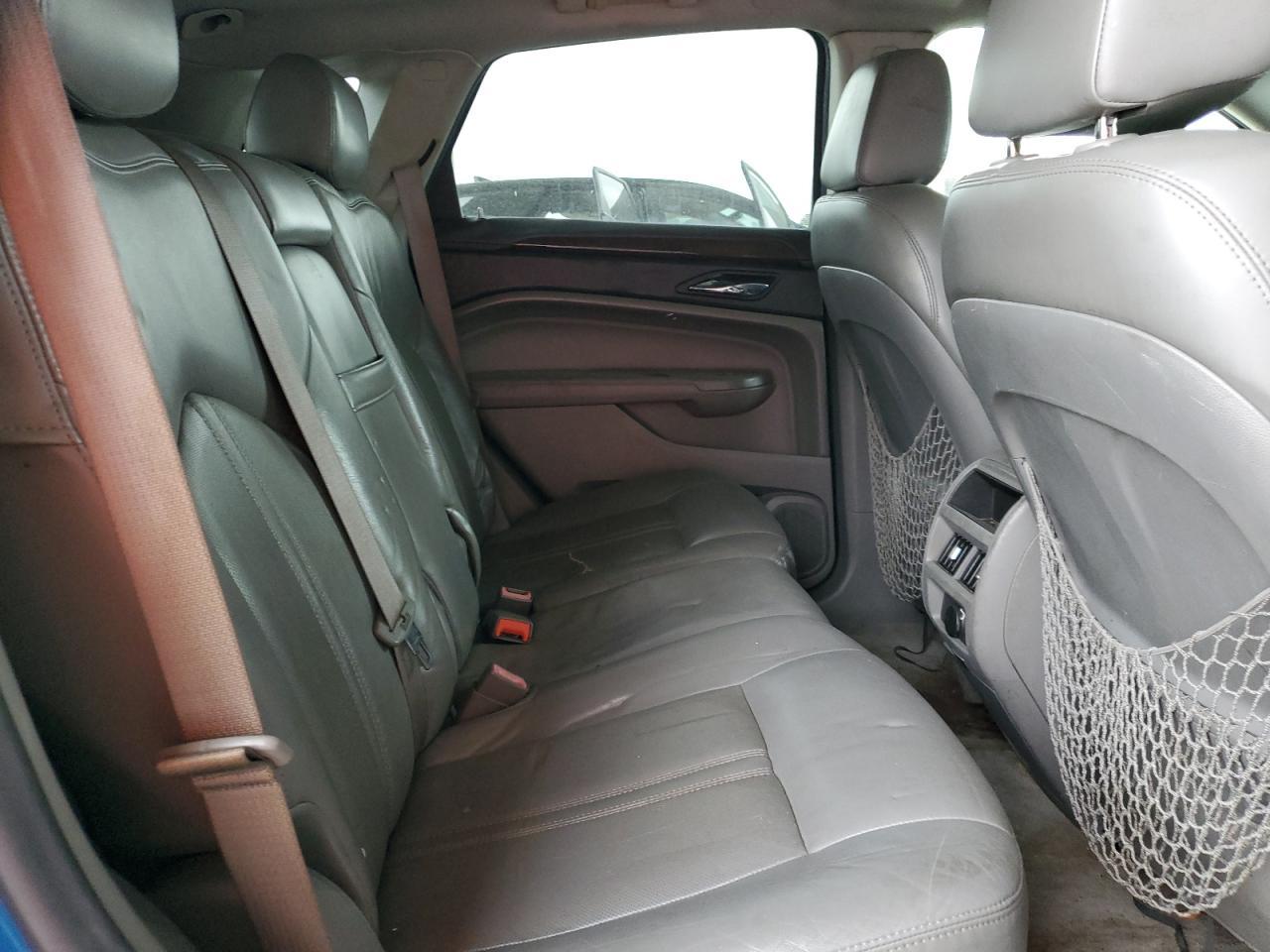 2010 CADILLAC SRX